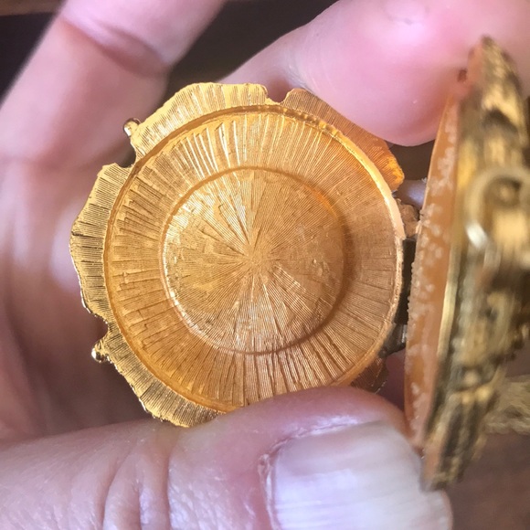 Corday Toujours Moi Le Papillon Butterfly Locket - Picture 8 of 8